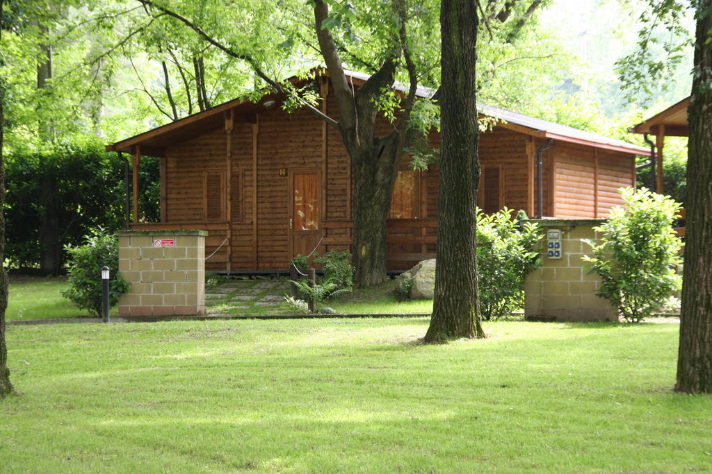 Anthares World Resort Candia Canavese Oda fotoğraf